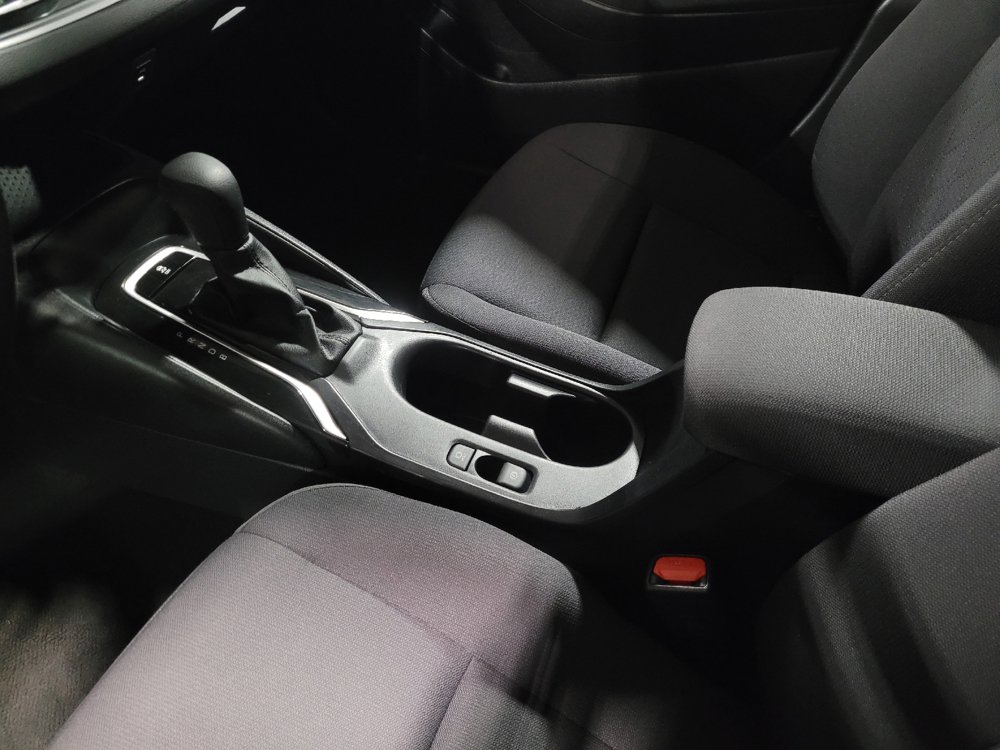 Used 2025 Toyota Corolla LE FWD image 26