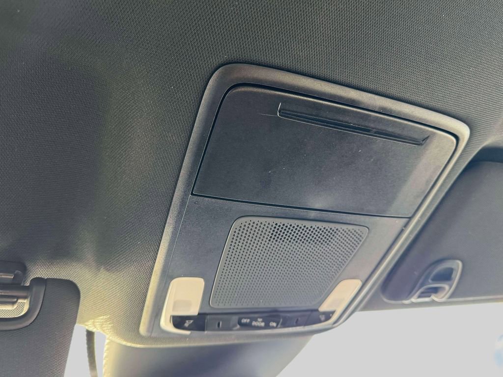 Used 2023 Honda Pilot Sport image 31