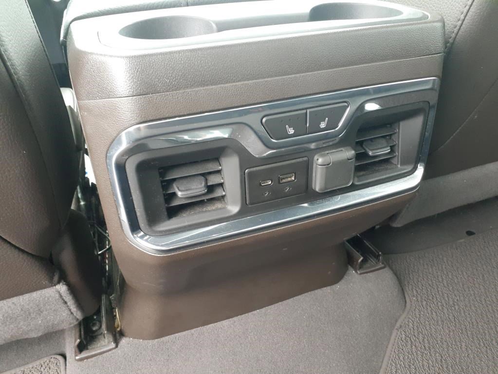 Used 2023 GMC Sierra 3500 Denali w/ Denali Ultimate Package AWD/4WD image 18