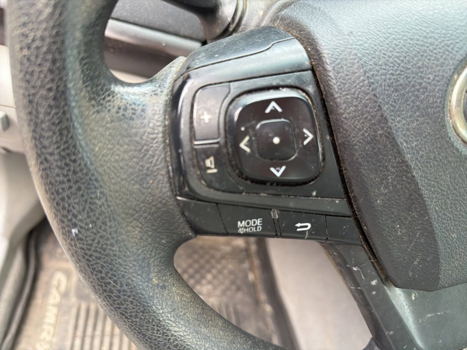 Used 2017 Toyota Camry LE image 11