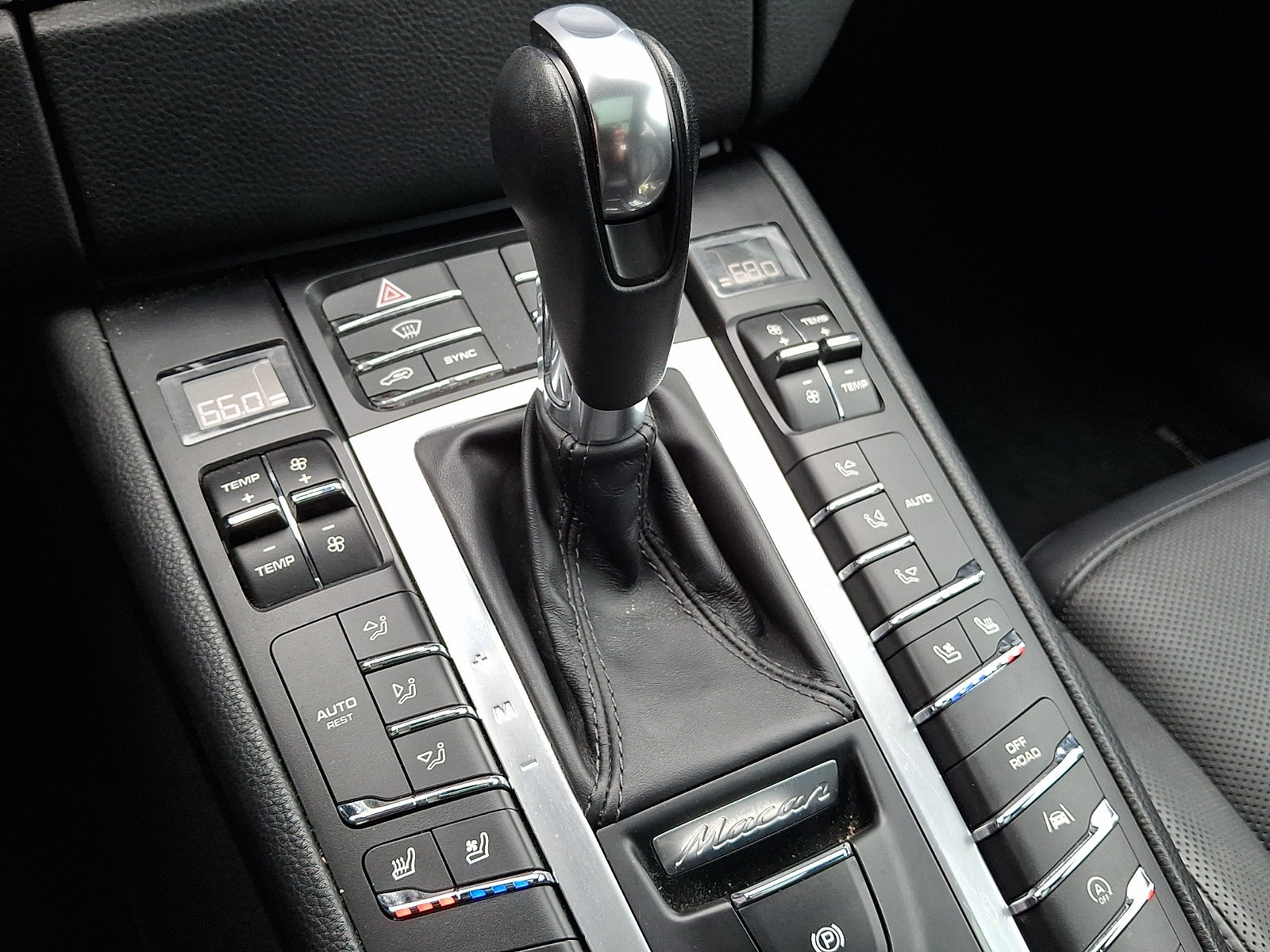Used 2018 Porsche Macan S AWD/4WD image 16