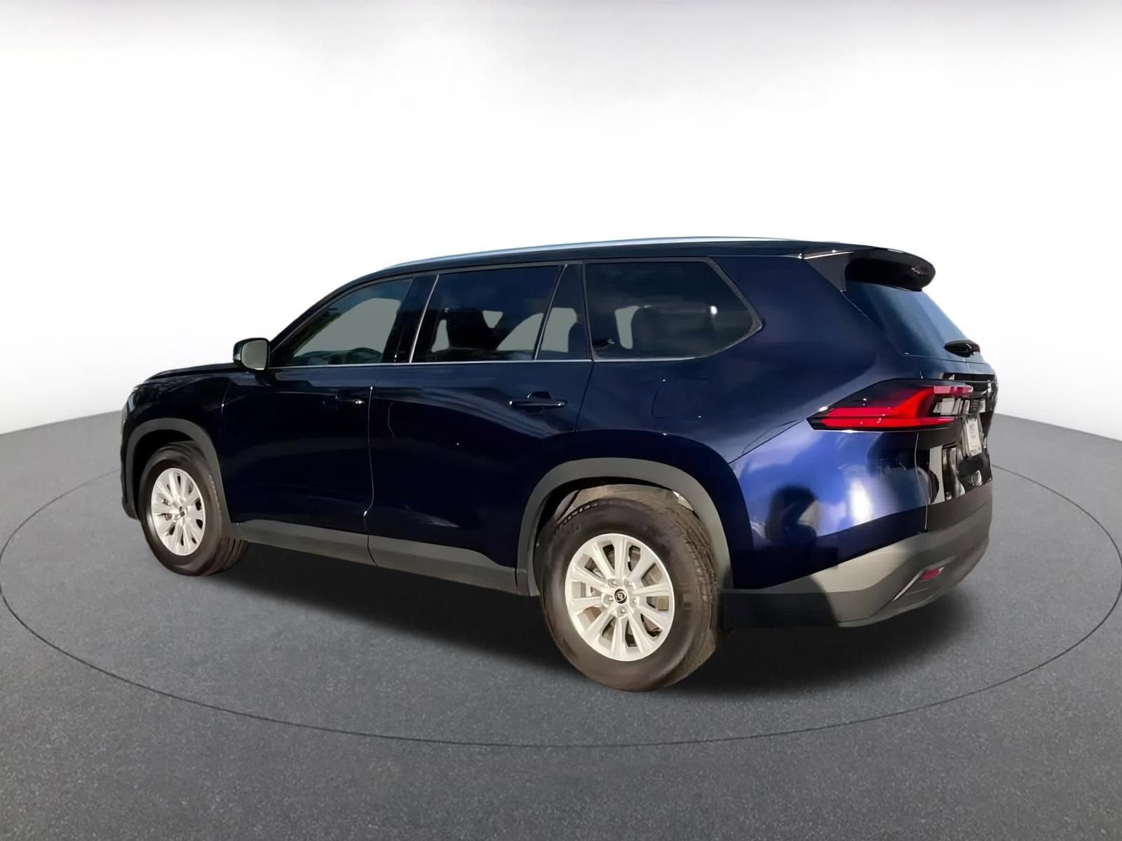 Used 2025 Toyota Grand Highlander FWD image 10