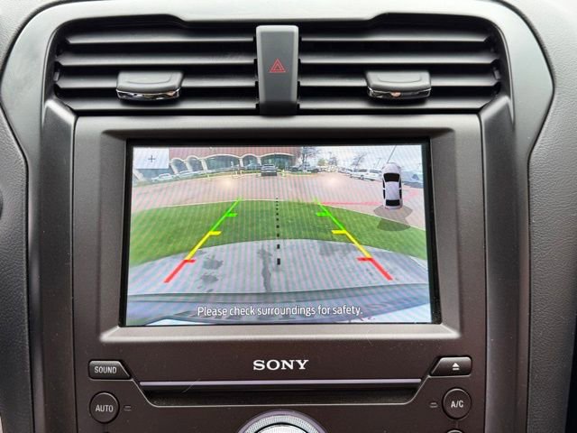 Used 2019 Ford Fusion Titanium image 16