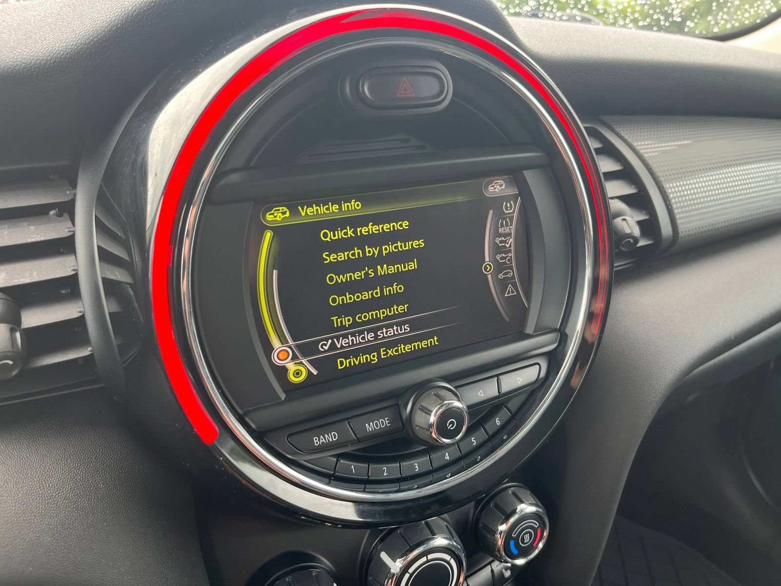 Used 2016 MINI Cooper 4-Door Hardtop FWD image 22