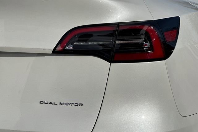 Used 2021 Tesla Model Y Long Range image 26