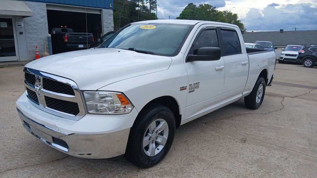 Used 2020 RAM 1500 Classic SLT image 3