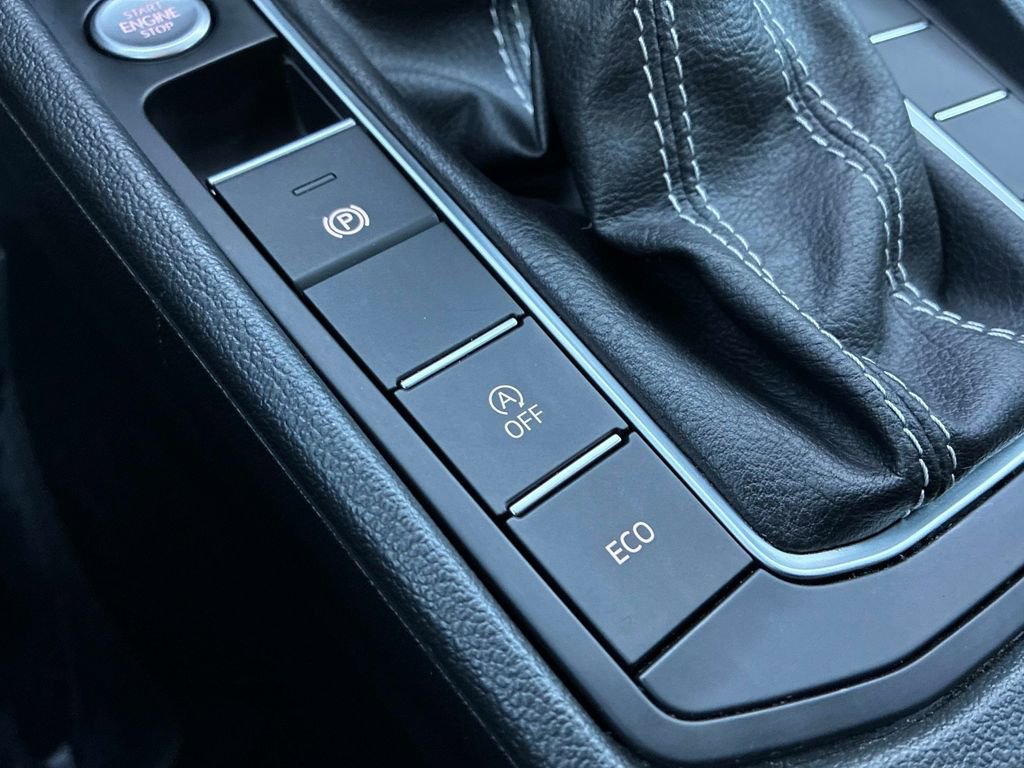Used 2024 Volkswagen Jetta SE image 29