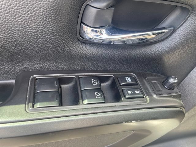 Used 2020 Nissan Titan PRO-4X w/ Pro-4x Utility Package AWD/4WD image 10