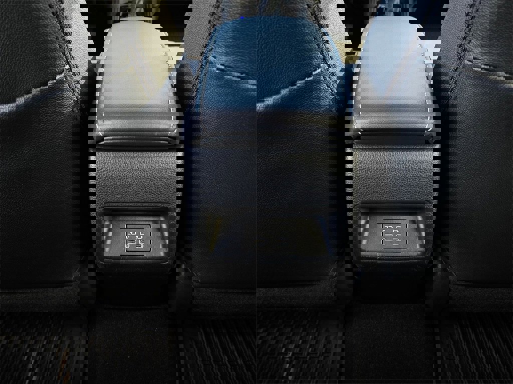 Used 2025 Toyota Corolla XSE image 21