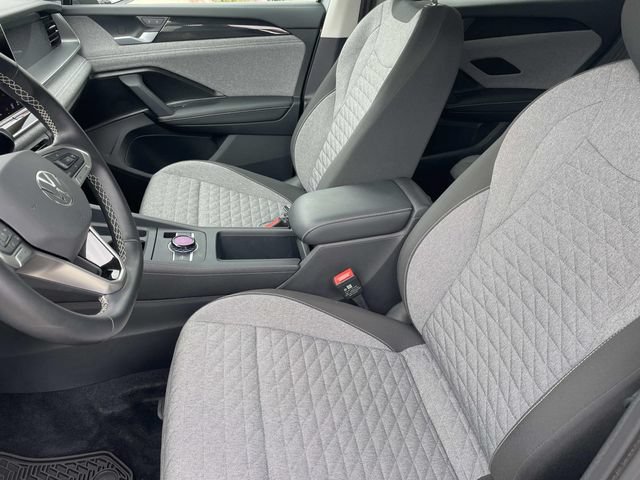 Certified 2026 Volkswagen Tiguan S FWD image 20