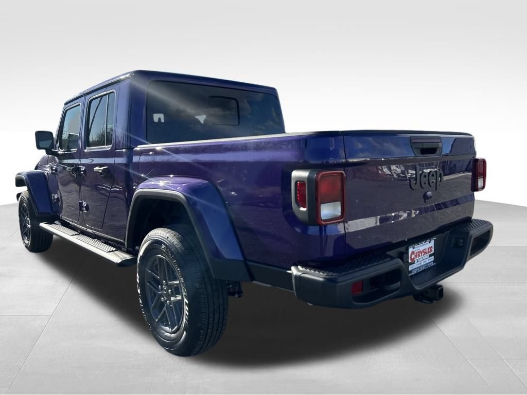 New 2026 Jeep Gladiator Sport AWD/4WD image 18
