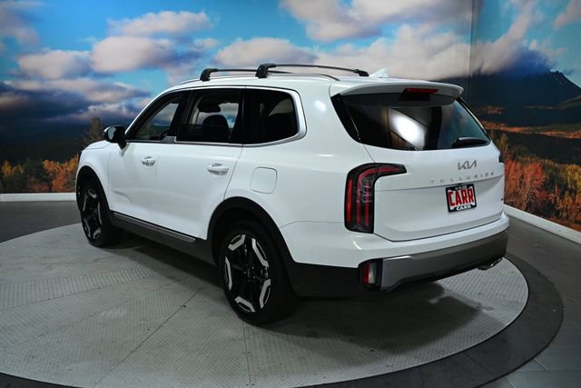 Used 2025 Kia Telluride EX w/ EX Captain's Chair Package image 6