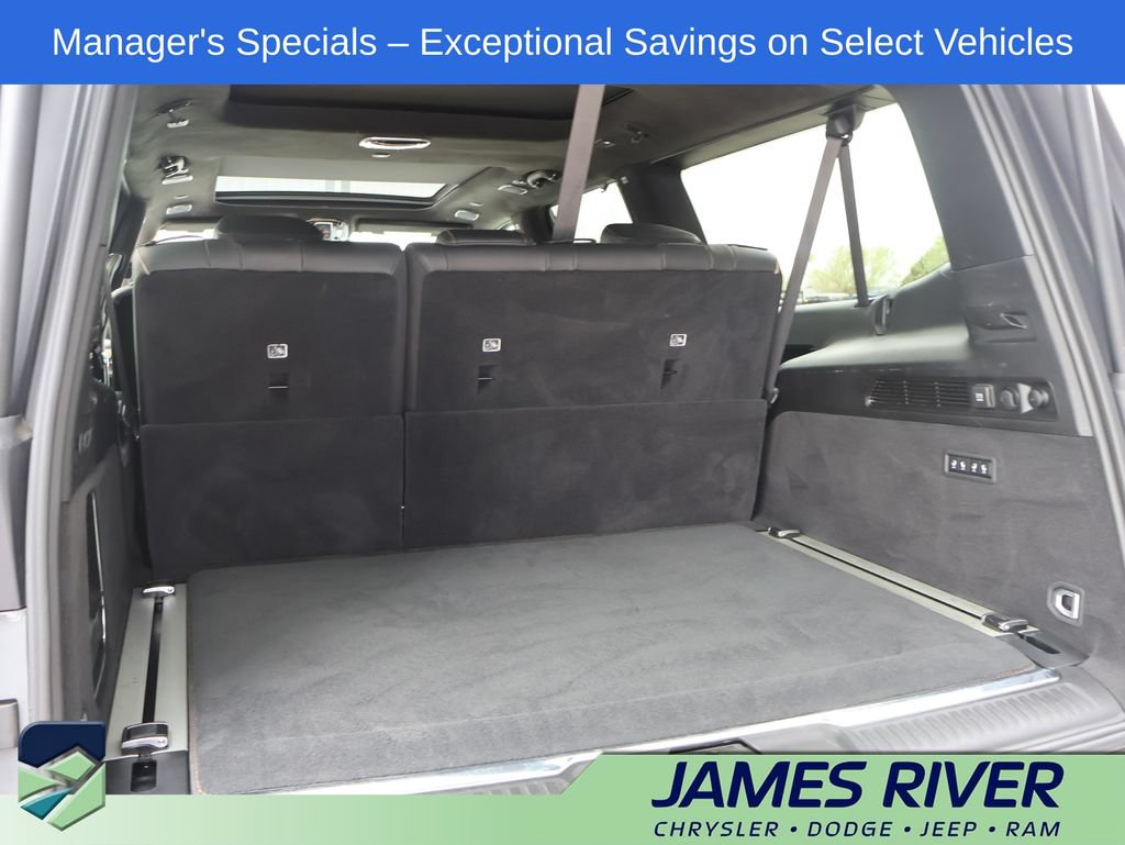 Used 2024 Jeep Grand Wagoneer L Series III AWD/4WD image 17