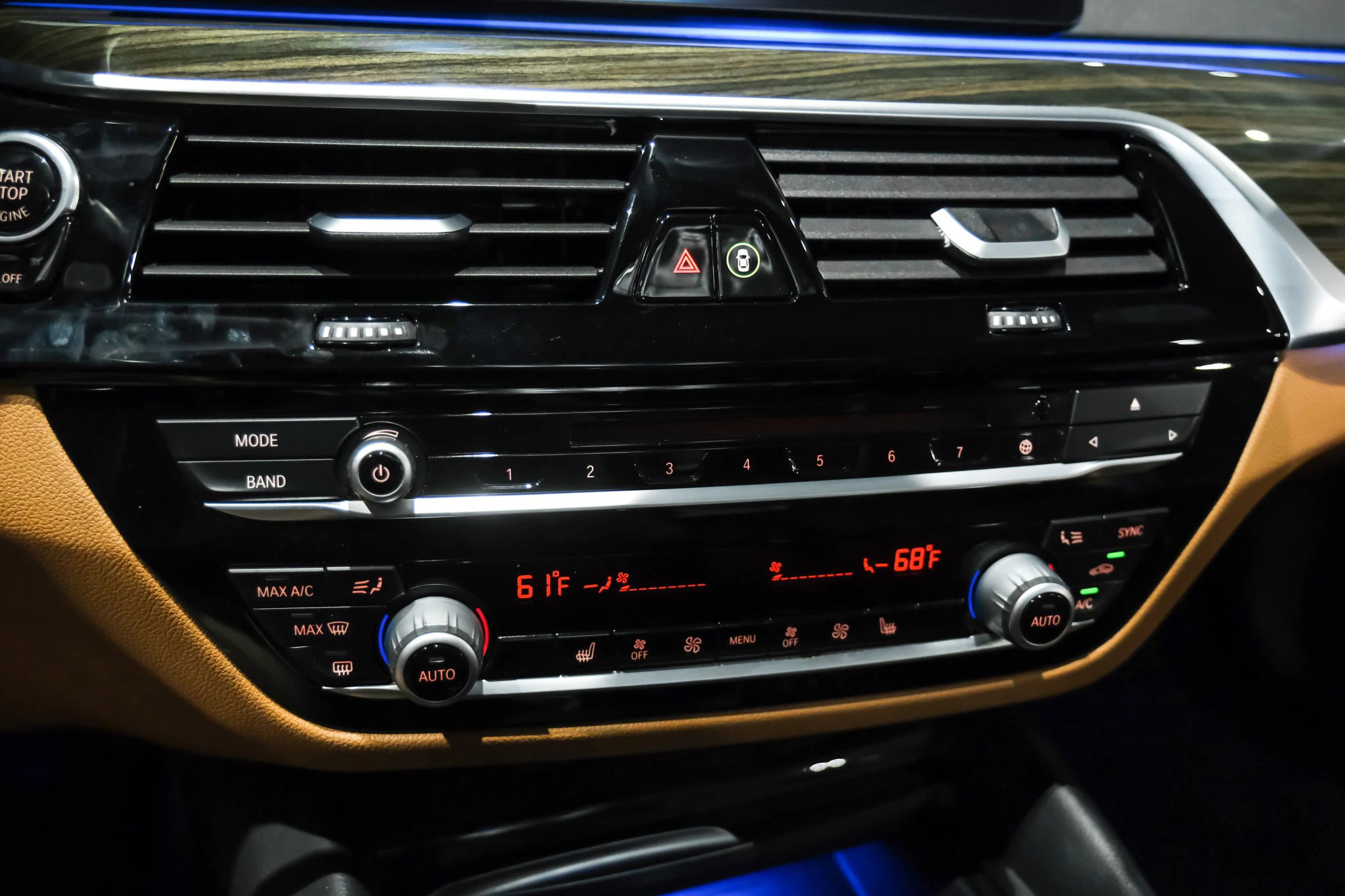 Used 2018 BMW 540i xDrive w/ Premium Package image 27