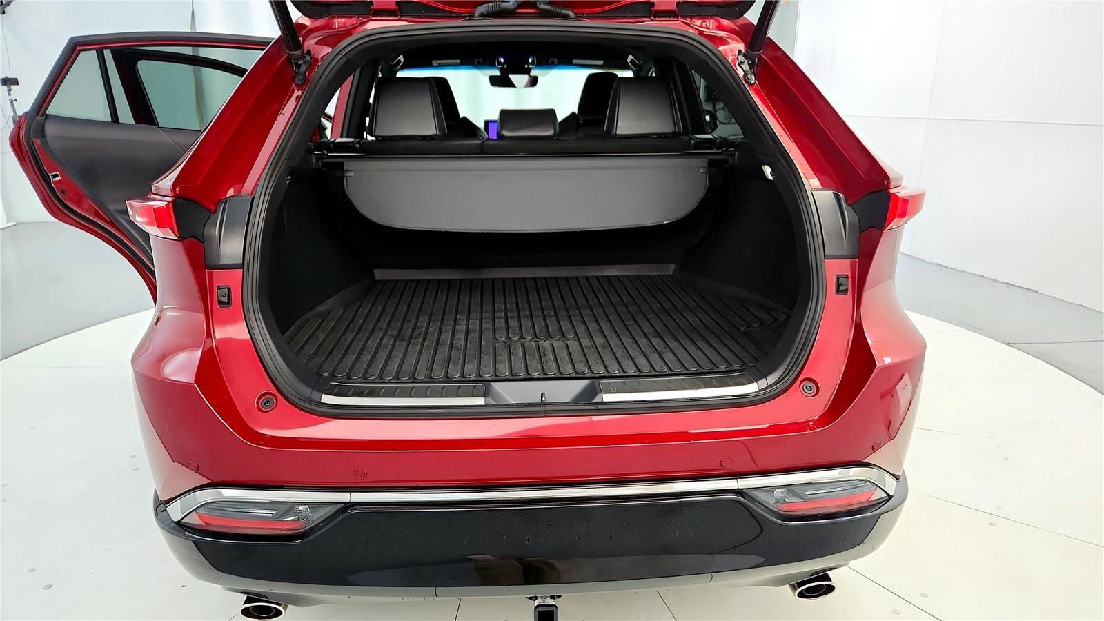 Certified 2023 Toyota Venza Nightshade image 20