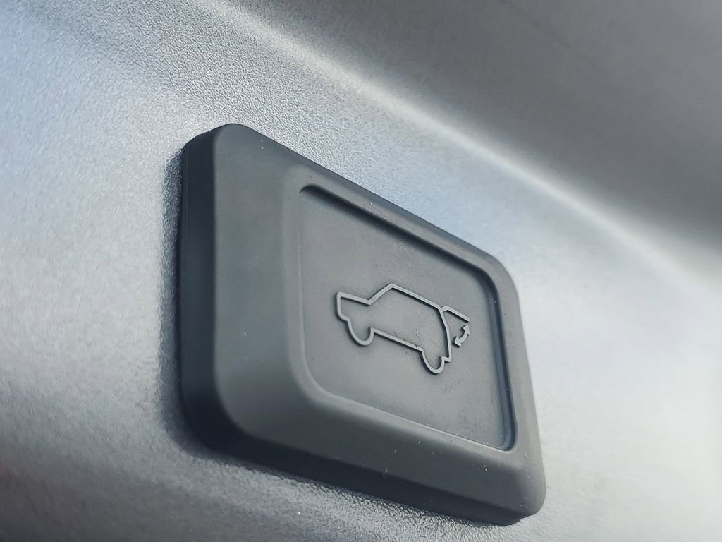 Certified 2023 Toyota RAV4 XLE Premium FWD image 9