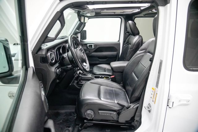 Used 2019 Jeep Wrangler Unlimited Sahara AWD/4WD image 23