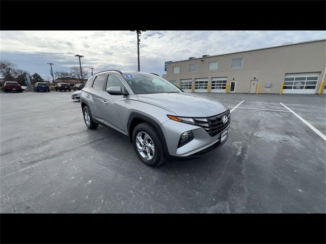 Used 2022 Hyundai Tucson SEL image 2