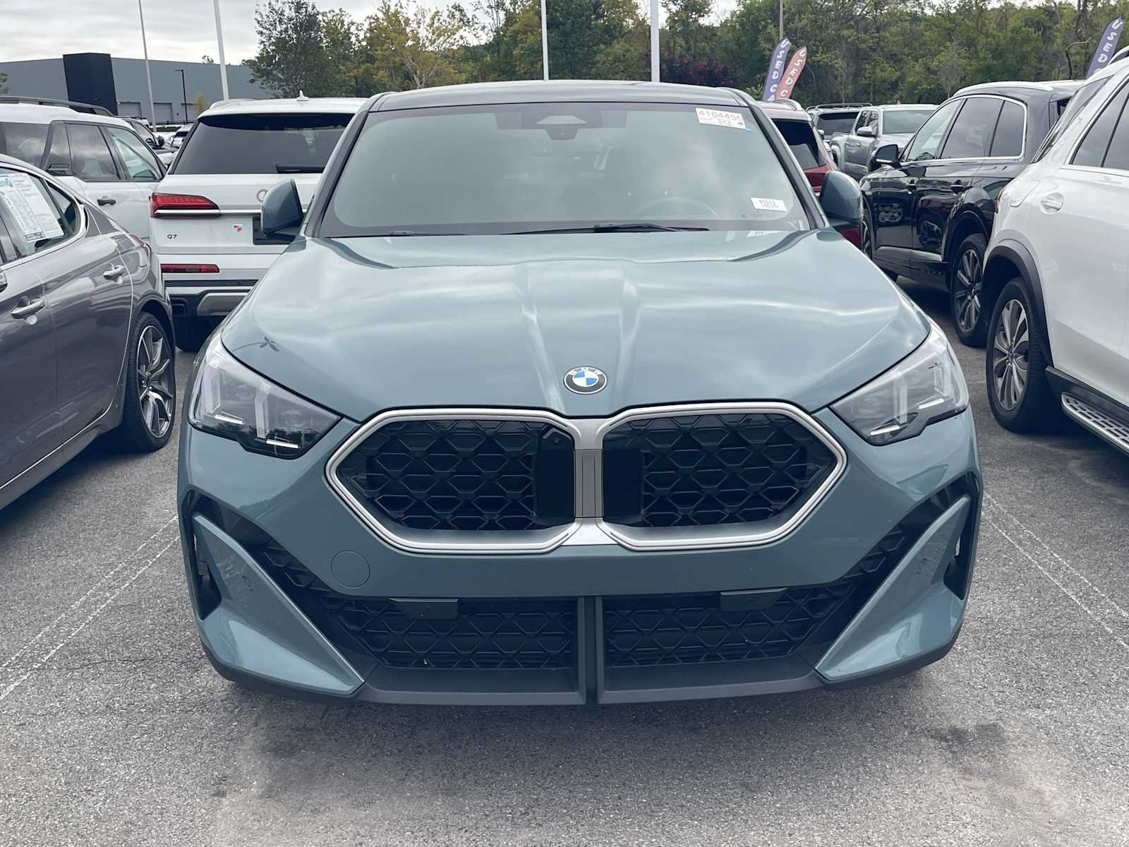 Used 2026 BMW X2 xDrive28i AWD/4WD image 2