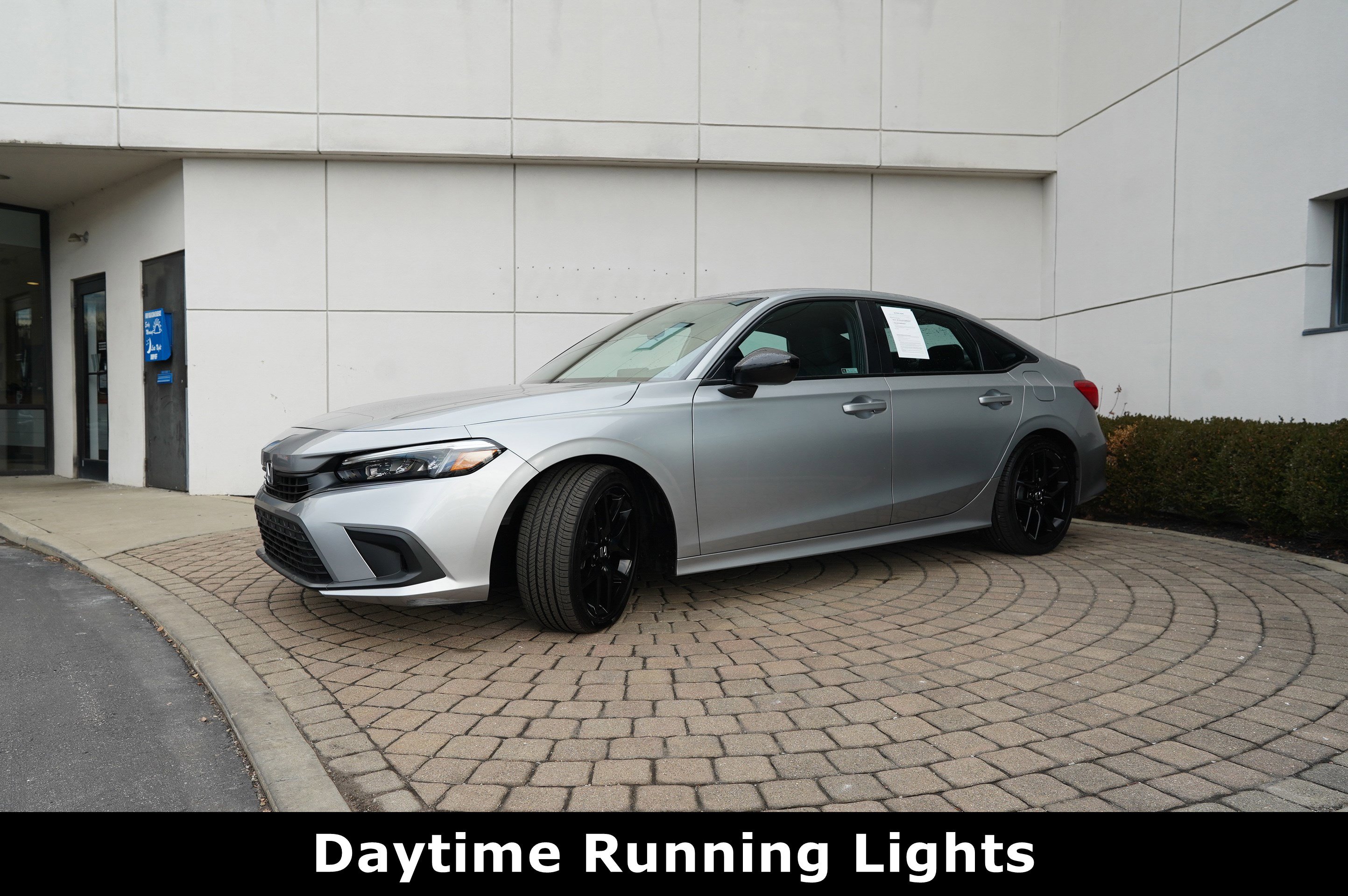 Used 2023 Honda Civic Sport image 17