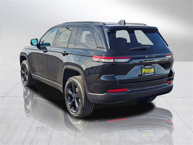 New 2025 Jeep Grand Cherokee Altitude image 34