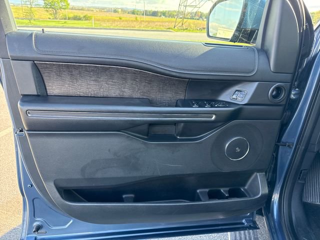 Used 2018 Ford Expedition Limited image 25