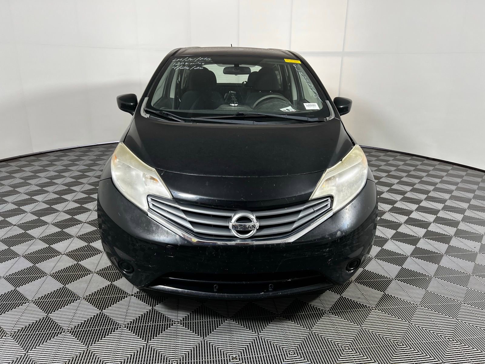 Used 2015 Nissan Versa Note SV FWD image 2