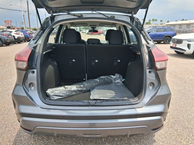 Used 2024 Nissan Kicks S FWD image 6
