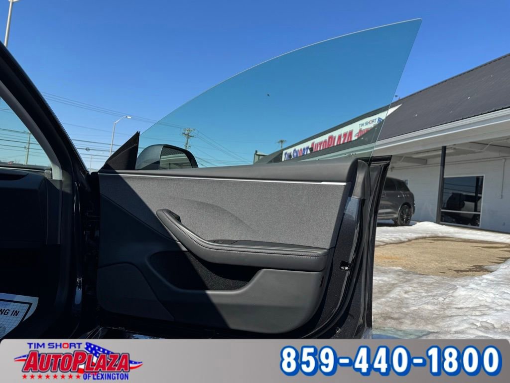 Used 2024 Tesla Model 3 Standard Range image 45