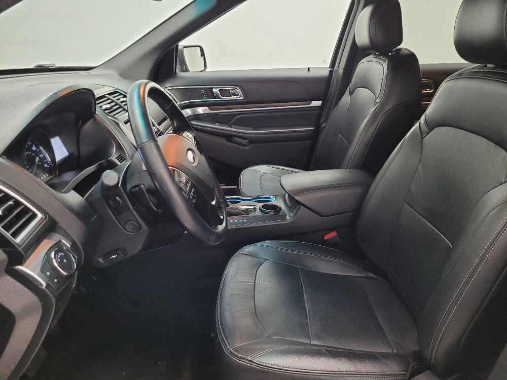 Used 2016 Ford Explorer Limited FWD image 17