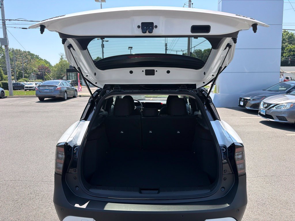 New 2026 Nissan Kicks SV w/ SV Premium Package AWD/4WD image 22