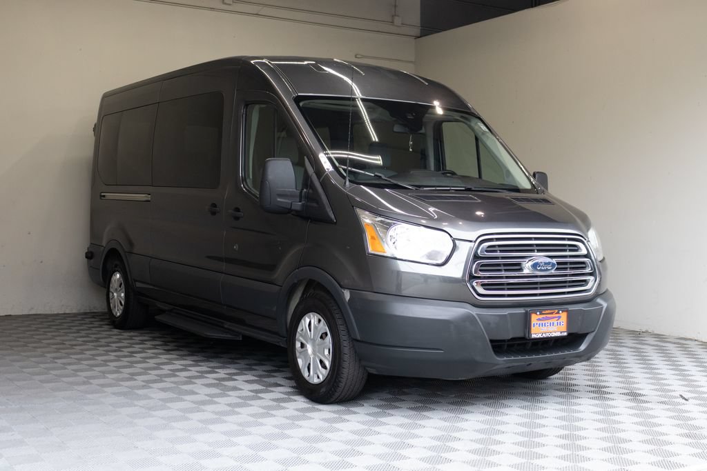 Used 2017 Ford Transit 350 XLT RWD image 6