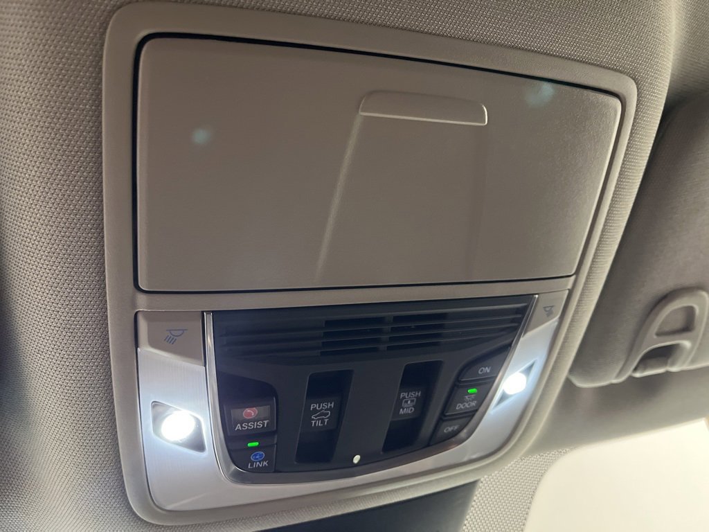 Certified 2023 Acura MDX SH-AWD w/ Technology Package image 11