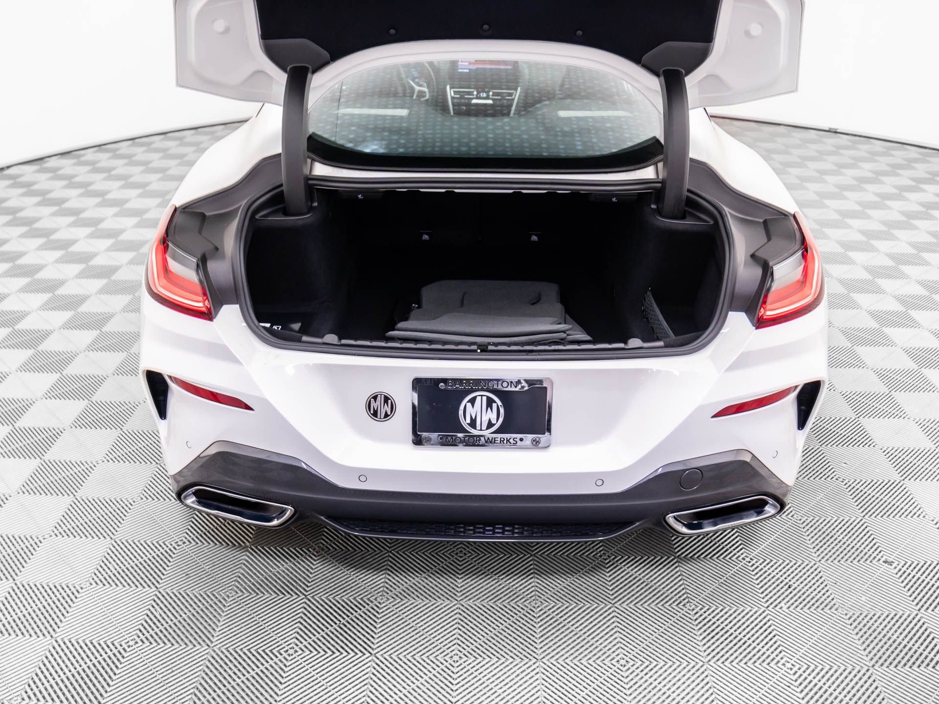 Used 2024 BMW 840i xDrive Coupe w/ Driving Assistance Package image 32