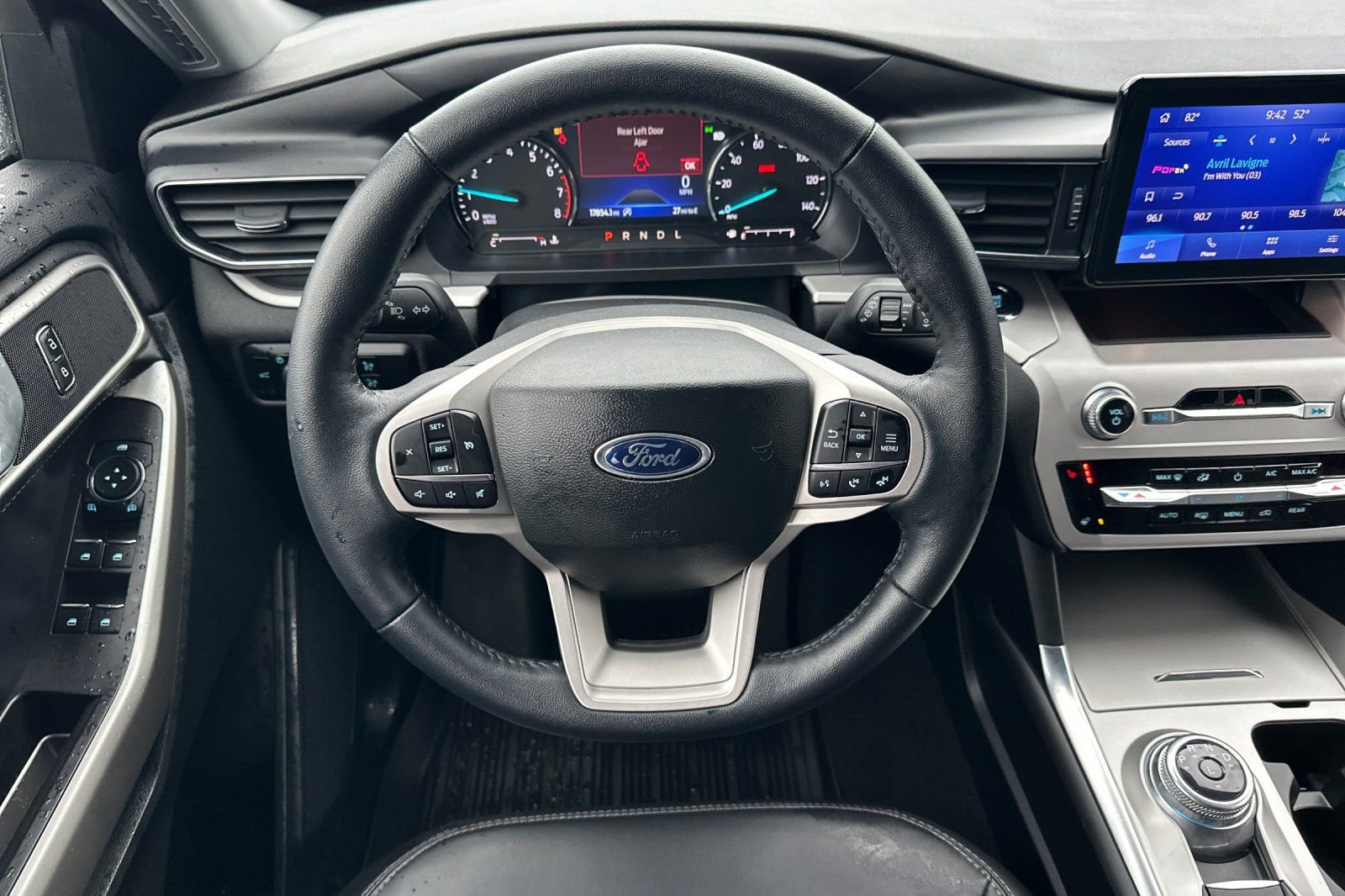 Used 2023 Ford Explorer XLT w/ Equipment Group 202A image 12