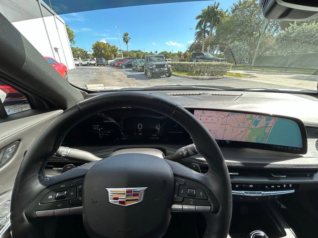 Used 2025 Cadillac XT4 Premium Luxury image 48