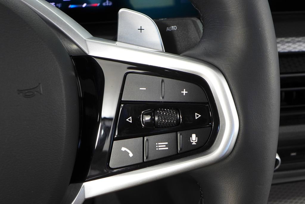 Used 2025 BMW 230i Coupe w/ M Sport Package image 28