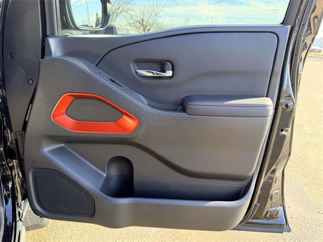 Used 2025 Nissan Frontier PRO-4X w/ Tow Package image 10