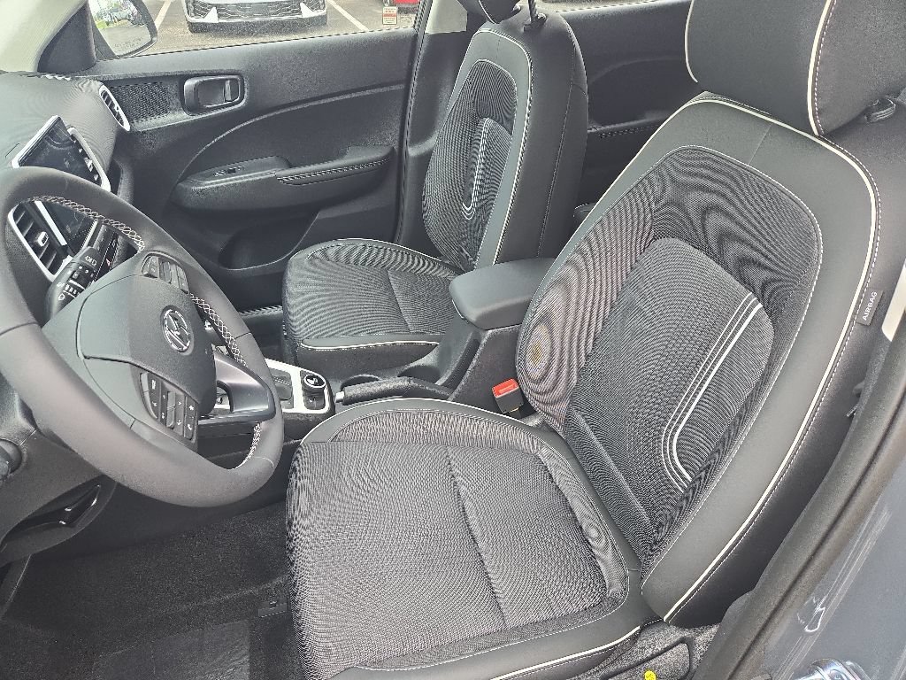 New 2026 Hyundai Venue SEL FWD image 20