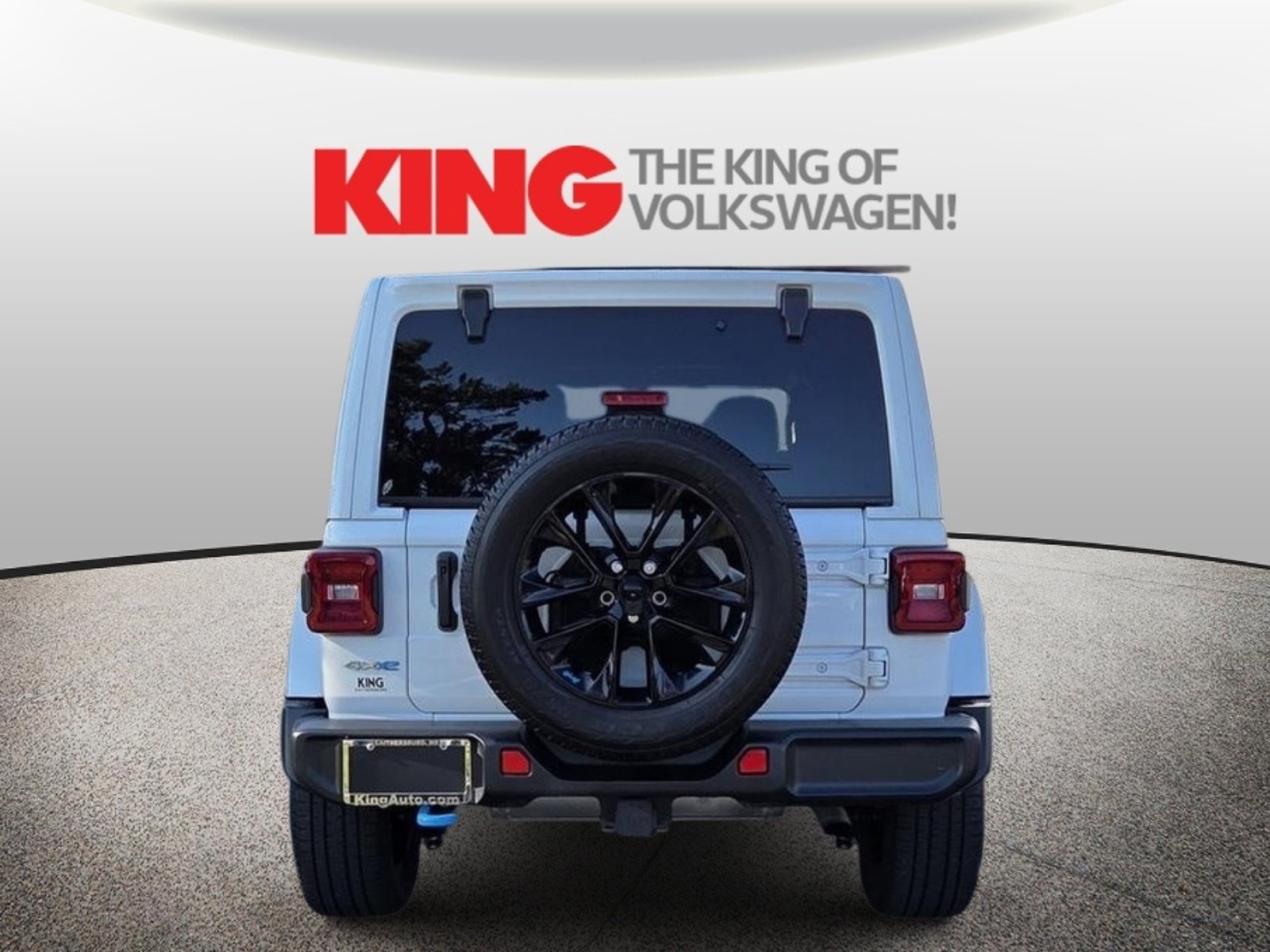Used 2022 Jeep Wrangler Unlimited Sahara w/ Cold Weather Group AWD/4WD image 4