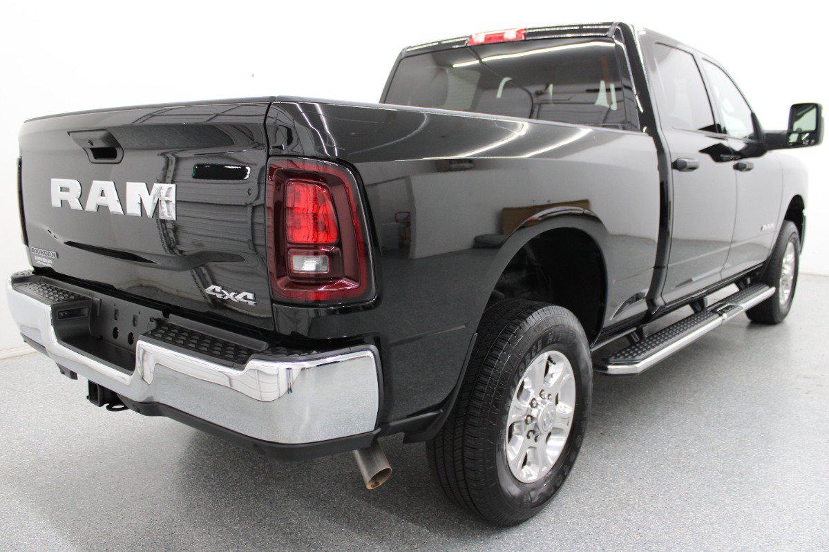 Used 2026 RAM 2500 Big Horn AWD/4WD image 5