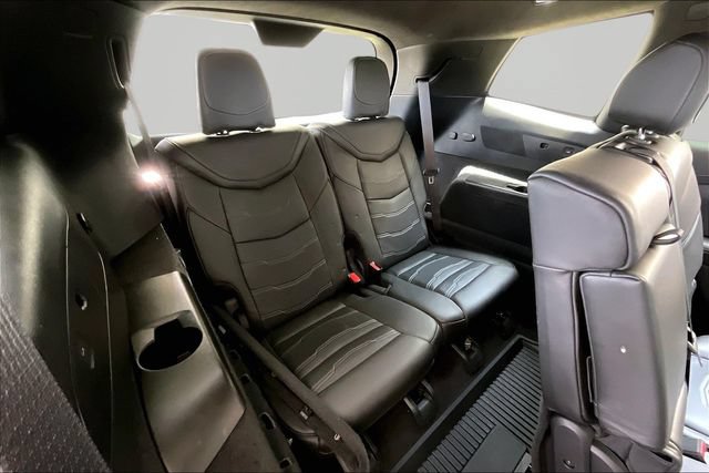 Certified 2024 Cadillac XT6 Sport w/ Platinum Package AWD/4WD image 18