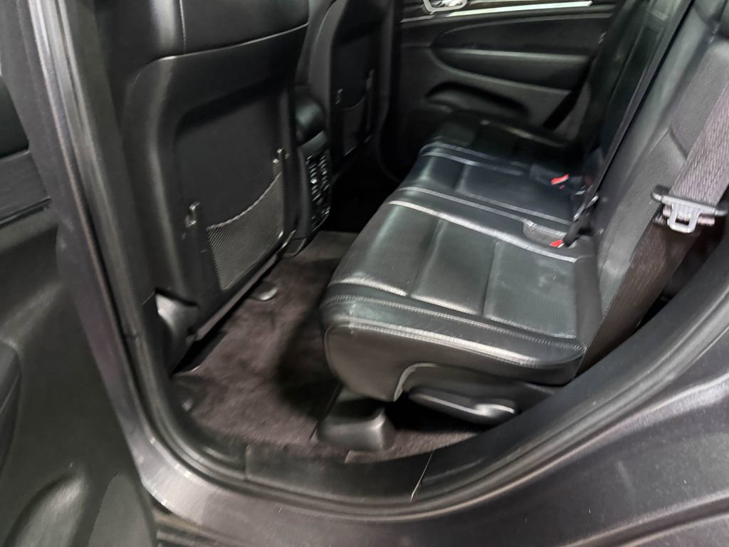 Used 2018 Jeep Grand Cherokee Overland image 46