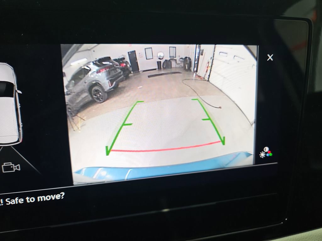 New 2026 Volkswagen Taos S image 19