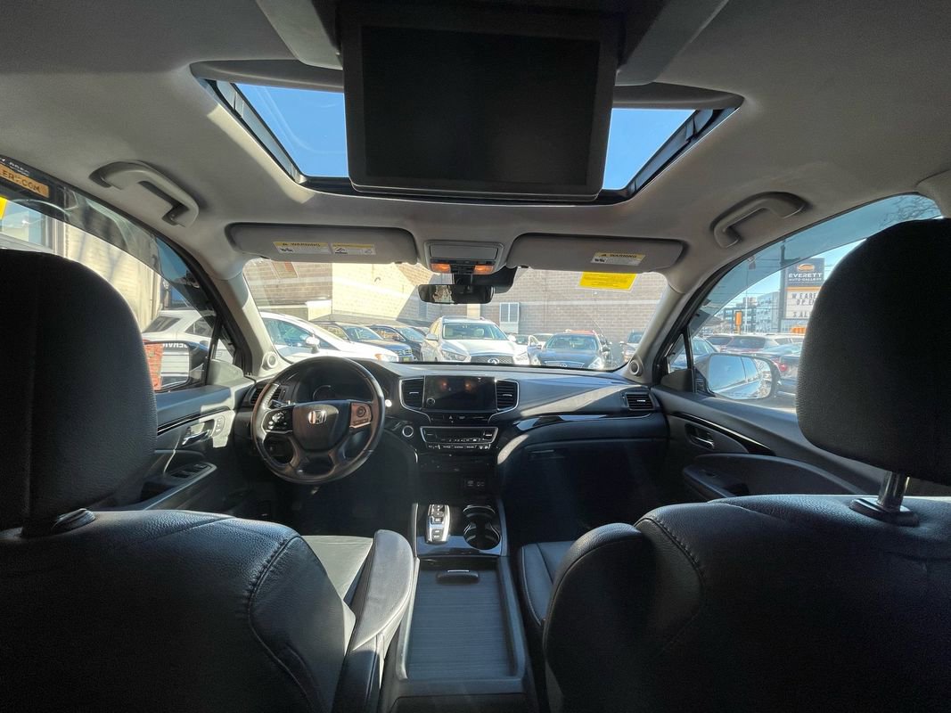 Used 2021 Honda Pilot Touring image 12