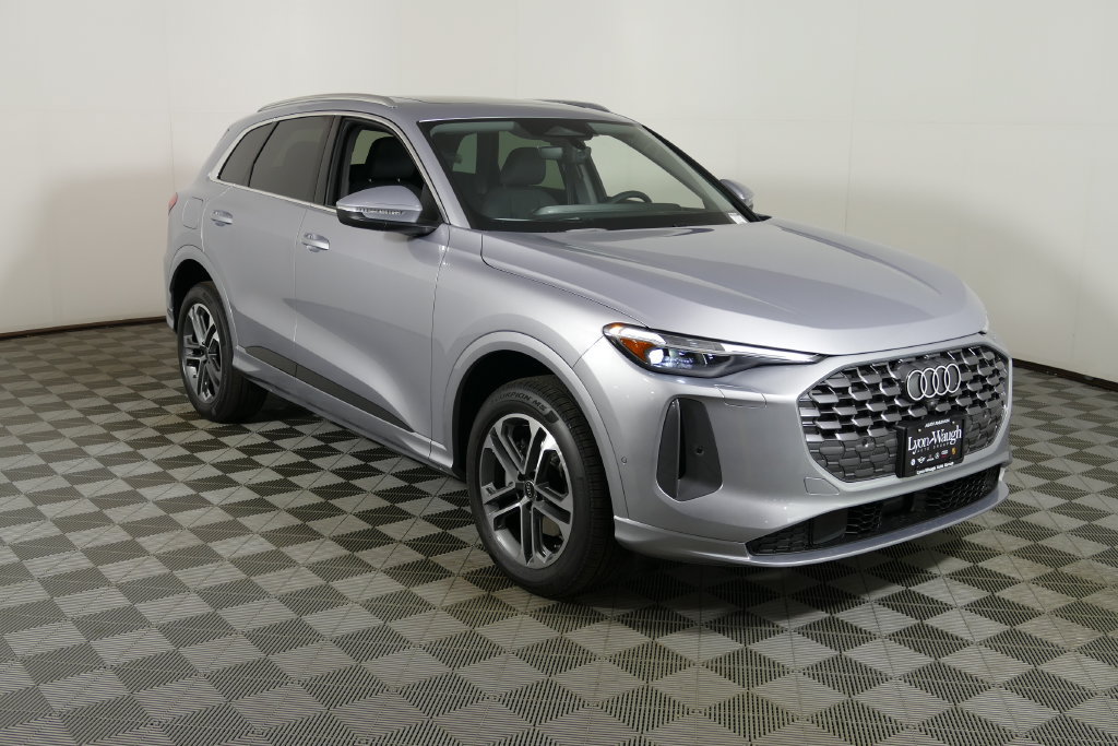 New 2026 Audi Q5 Premium Plus AWD/4WD image 1
