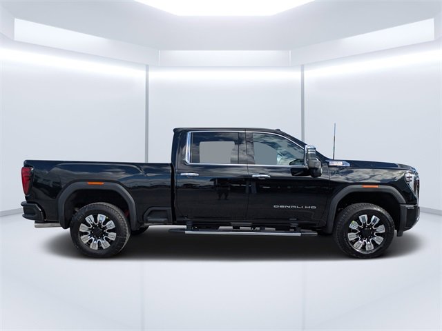 New 2026 GMC Sierra 2500 Denali w/ Denali Reserve Package image 3