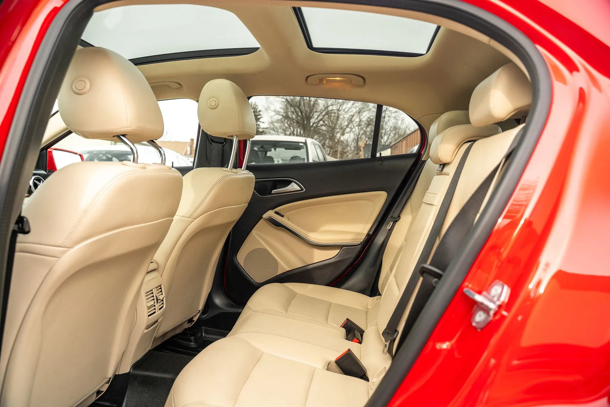 Used 2018 Mercedes-Benz GLA 250 GLA 250 4MATIC Sport Utility 4 image 8