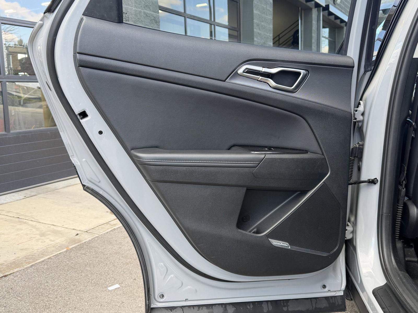 Used 2023 Kia Sportage SX image 44