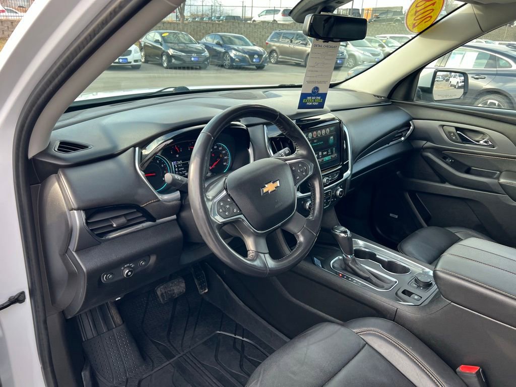 Used 2018 Chevrolet Traverse Premier image 16